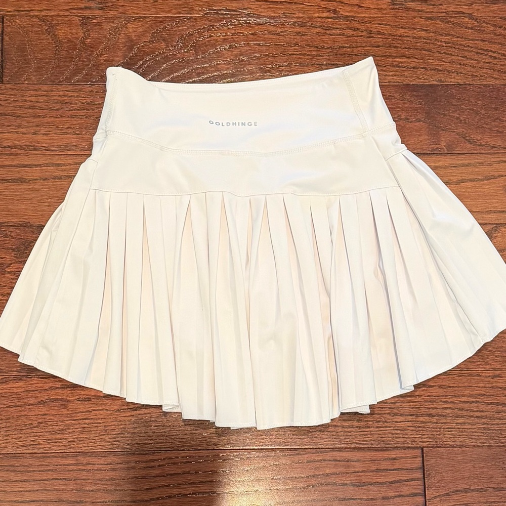 GoldHinge White Pleated Mini Skirt Size S